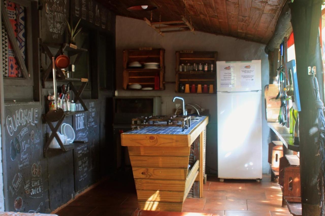Praia Do Rosa Hostel Экстерьер фото